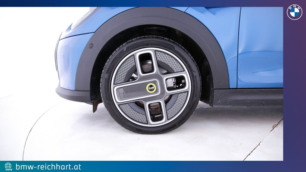 vehicle-2994462-11-2