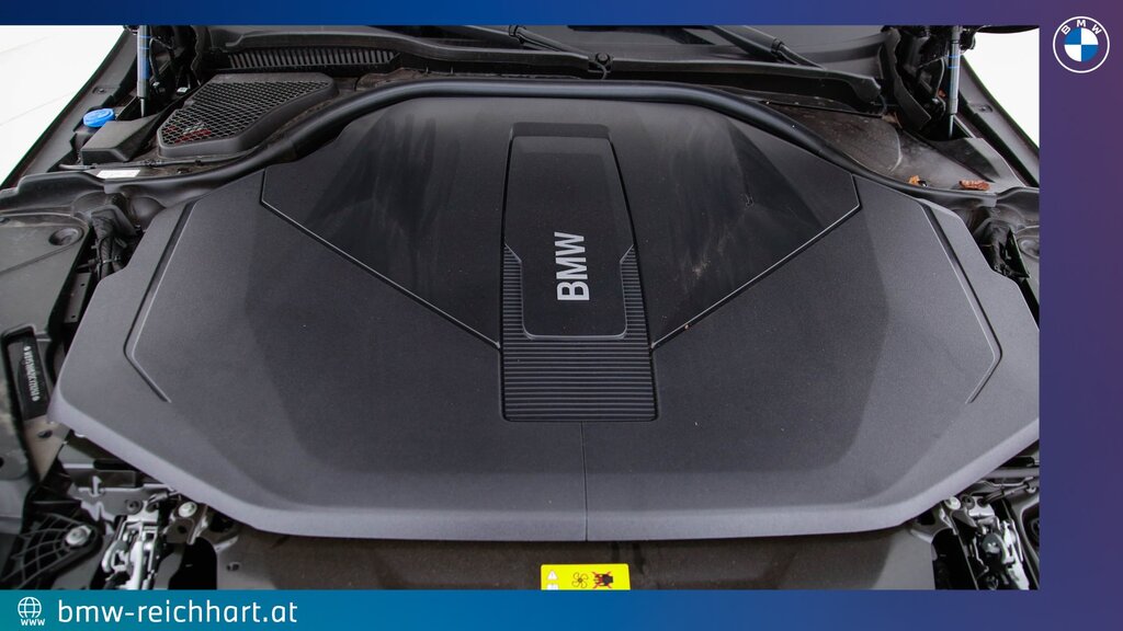 vehicle-2996232-11-2