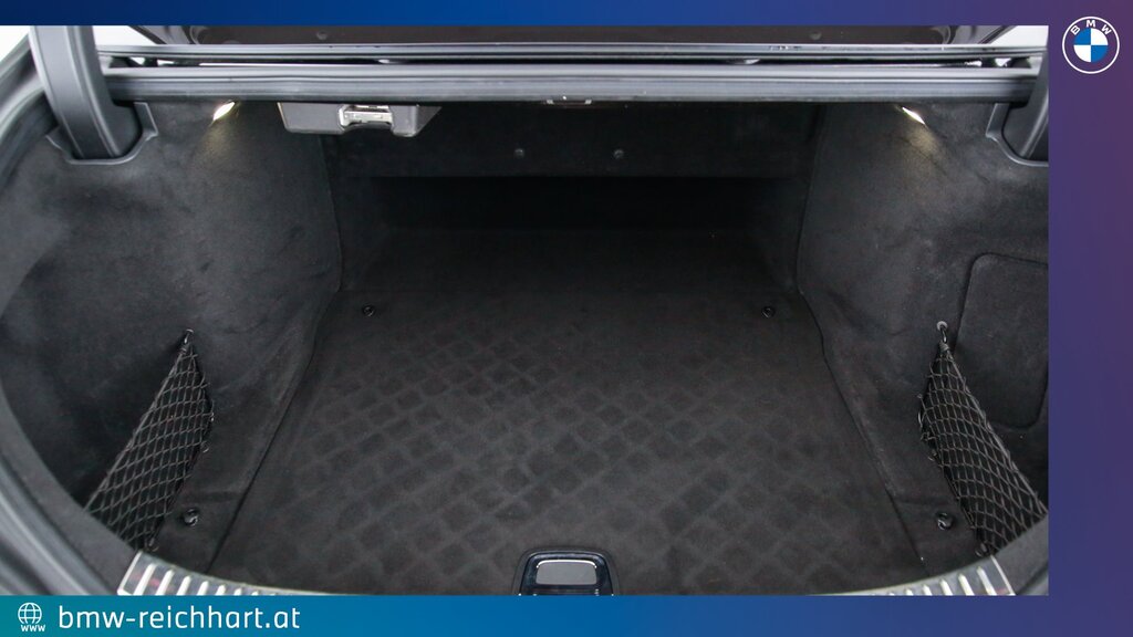 vehicle-3082875-3