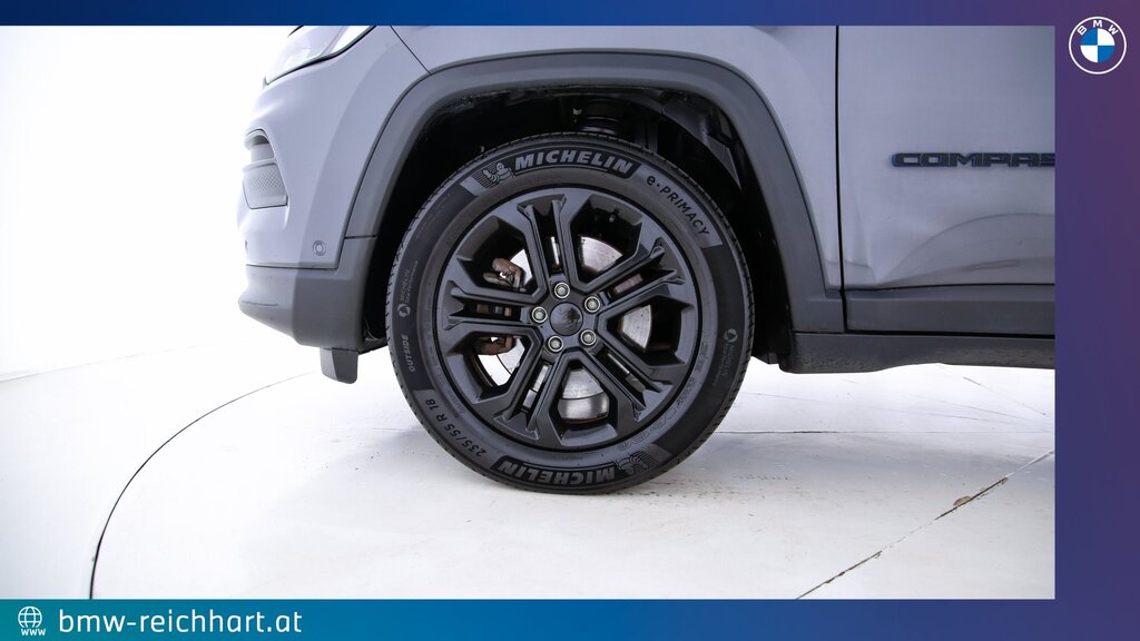 vehicle-3110282-13