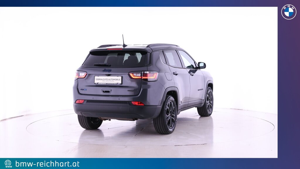 vehicle-3110282-2