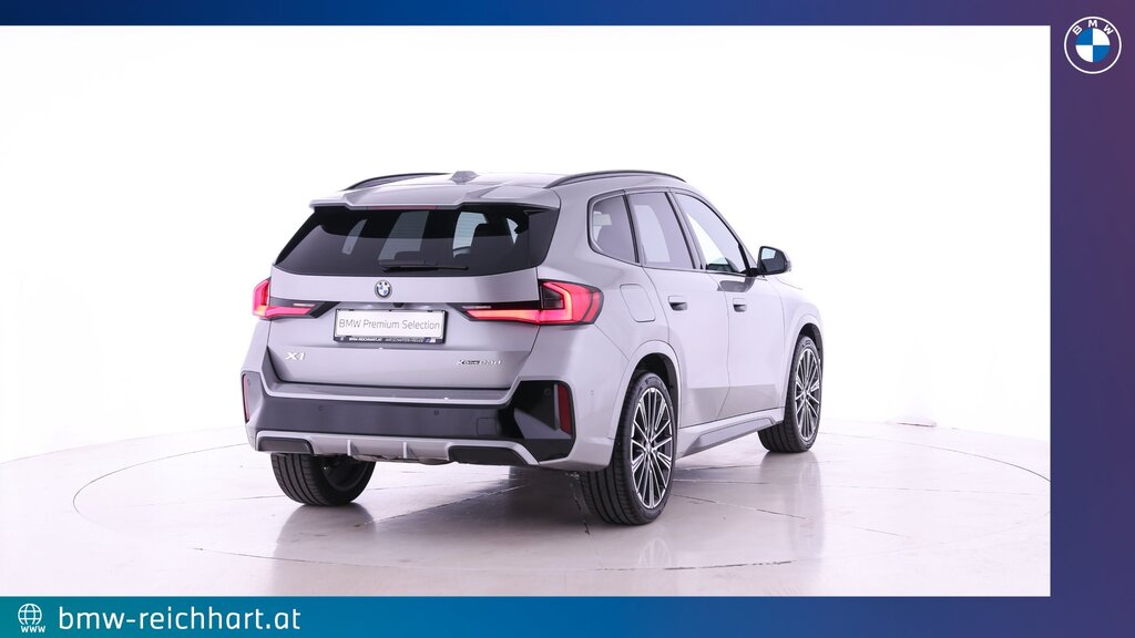 vehicle-3110859-2