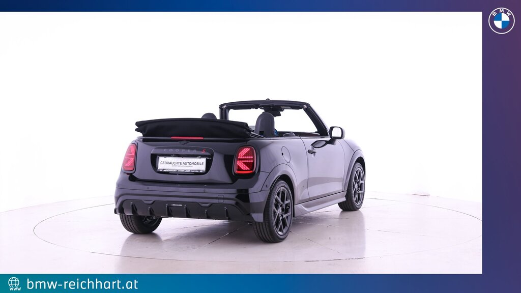 vehicle-3121452-2